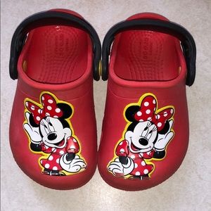 Disney Size 6 Red Minnie Mouse Croc